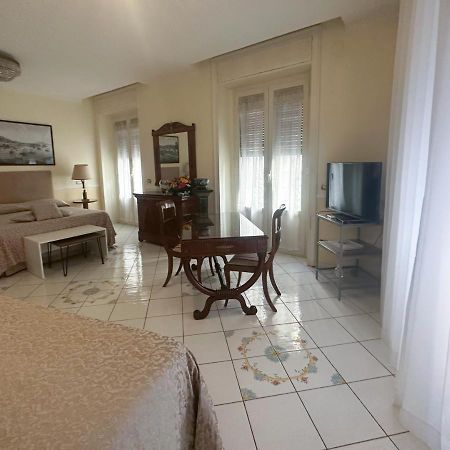 Pagina Storica Di Napoli Apartment ภายนอก รูปภาพ