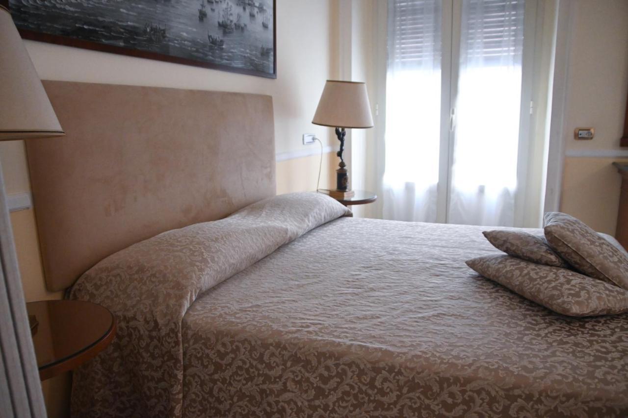 Pagina Storica Di Napoli Apartment ภายนอก รูปภาพ