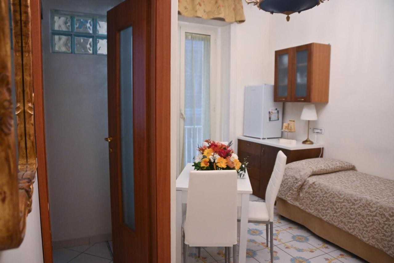 Pagina Storica Di Napoli Apartment ภายนอก รูปภาพ