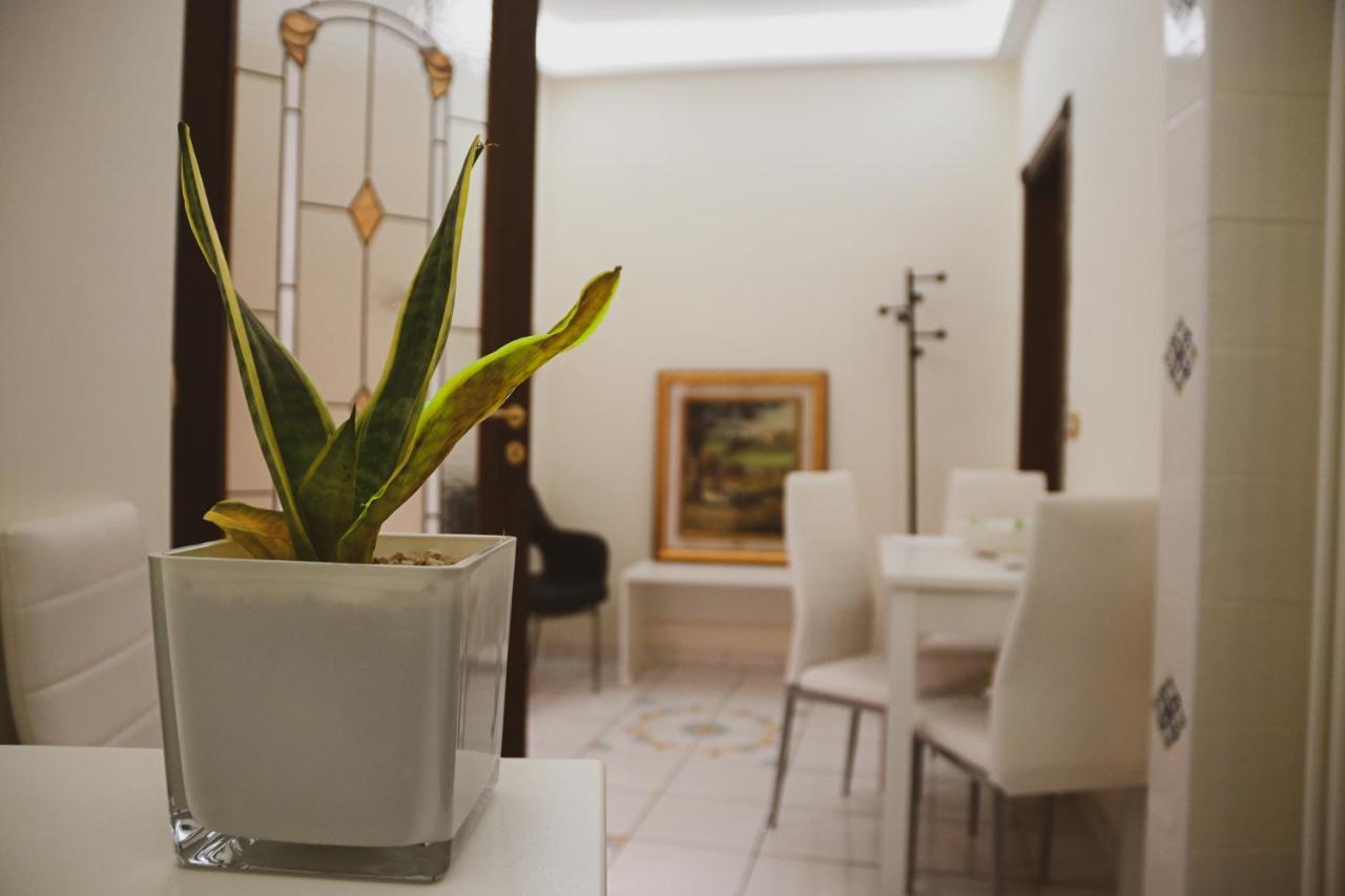 Pagina Storica Di Napoli Apartment ภายนอก รูปภาพ
