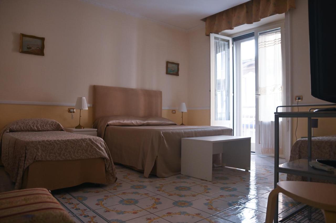 Pagina Storica Di Napoli Apartment ภายนอก รูปภาพ